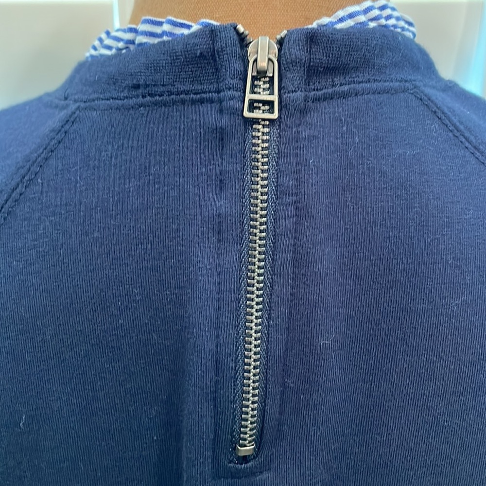 Navy blue pullover. - Picture 6 of 7